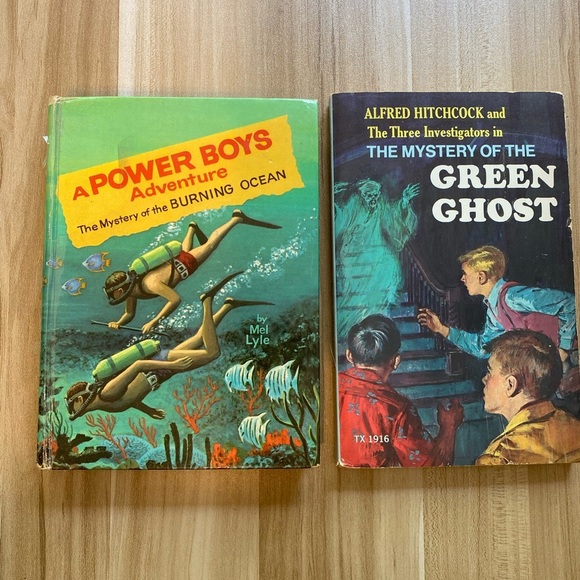 Vintage Lot Hitchcock Three Investigators Mystery of Green Ghost 1975 Power Boys - Picture 1 of 5